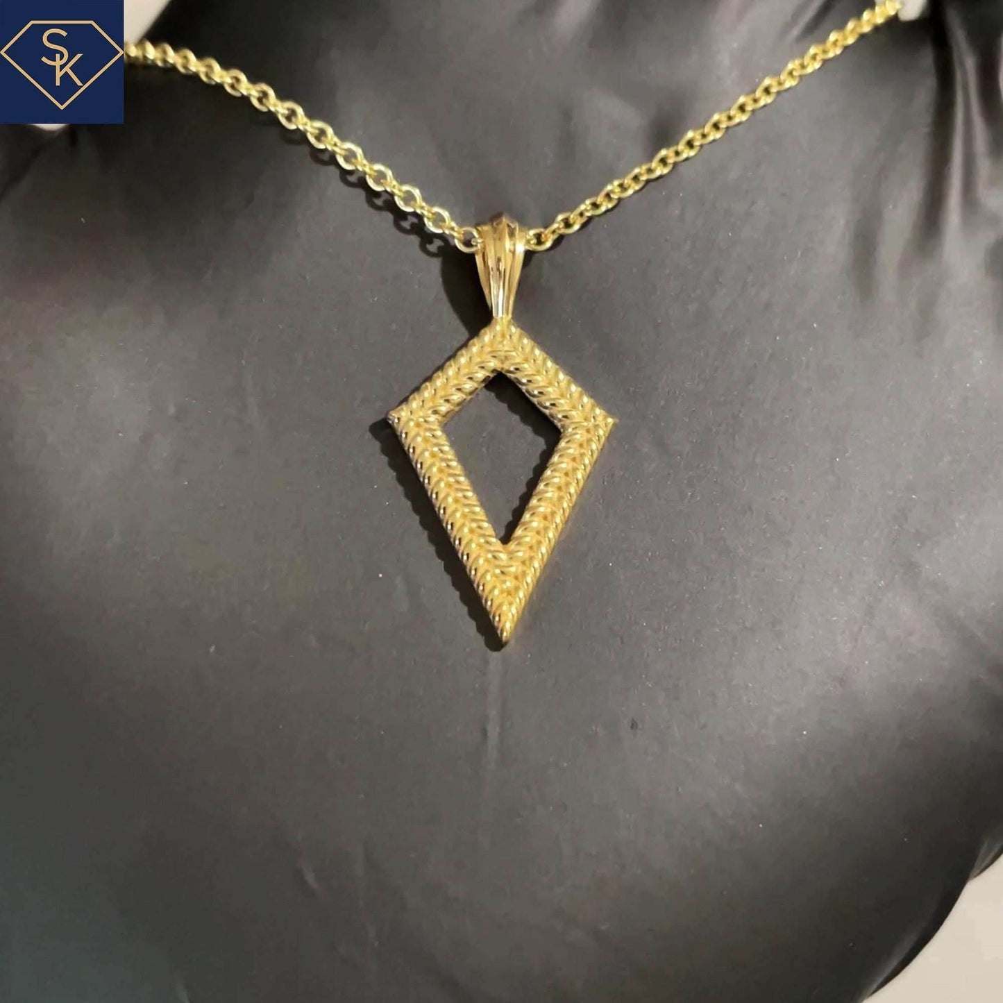 Kite Pendant with Double Rope textures - SK Custom Jewelry
