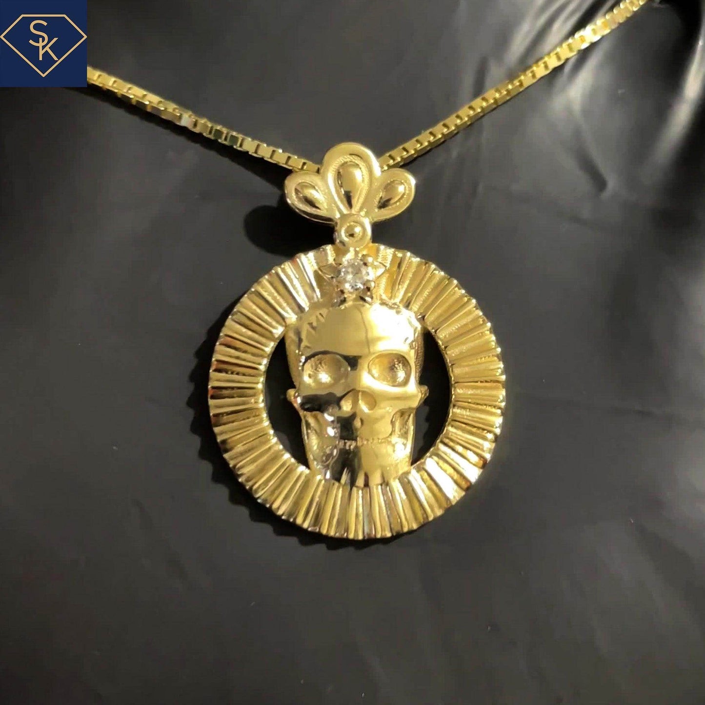 Skull Pendant with Star Diamond - SK Custom Jewelry