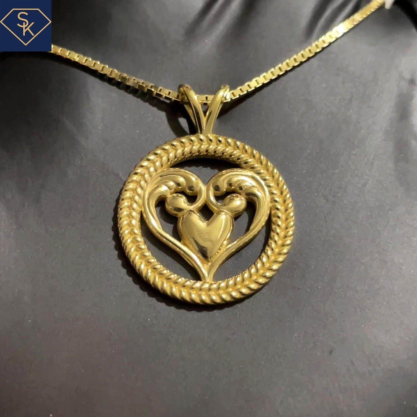 Scroll Heart Pendant - SK Custom Jewelry