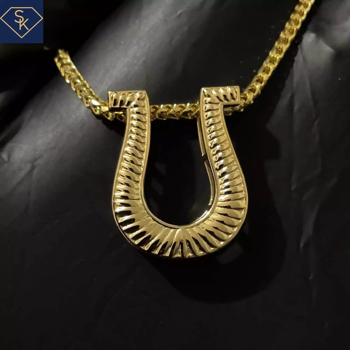Textured Horse Shoe Pendant - SK Custom Jewelry