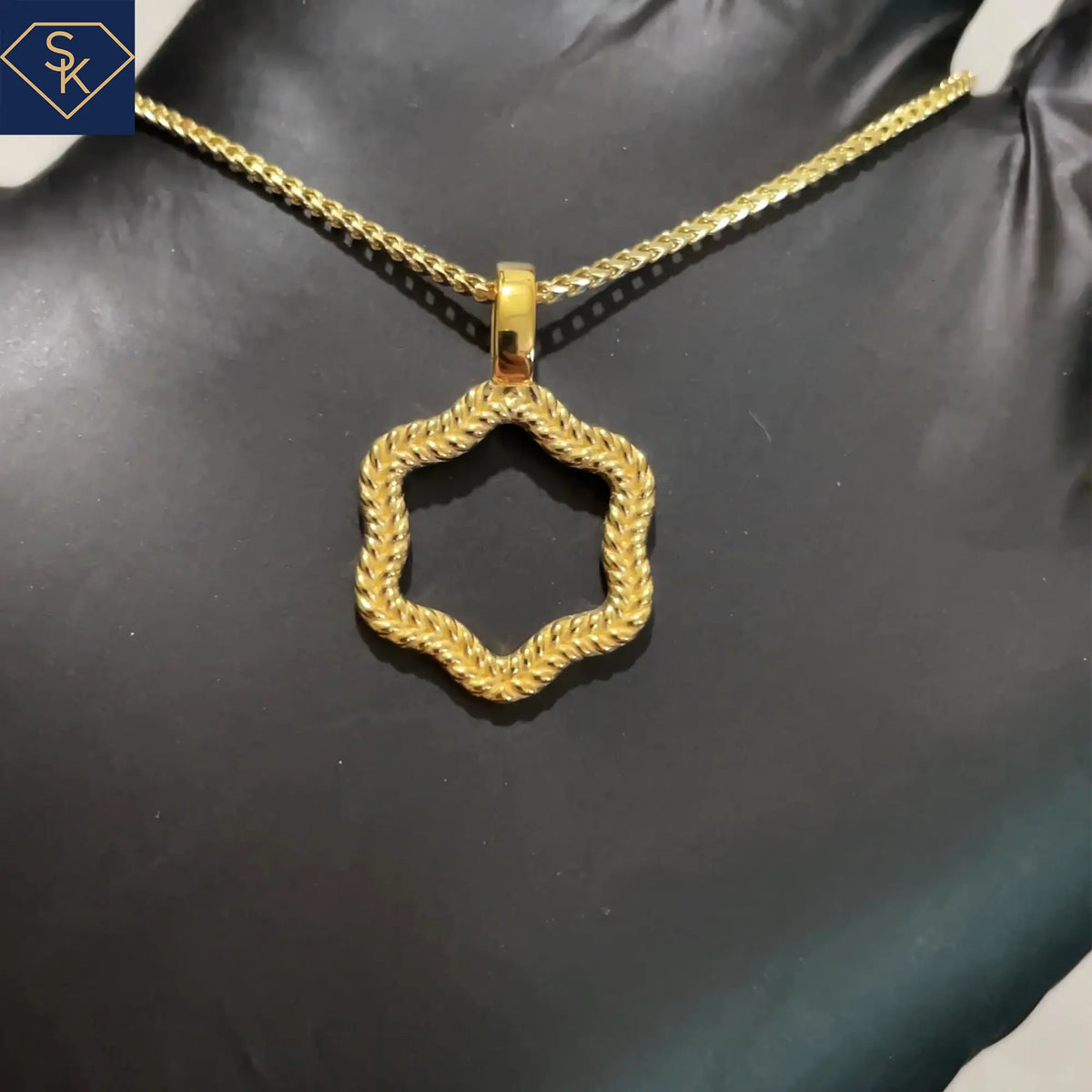 Double Ropes Pendant