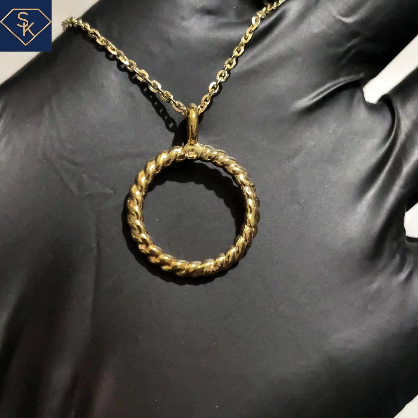 Eternal Rope Pendant