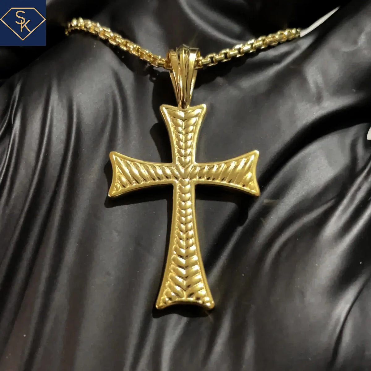 Texture Cross Pendant