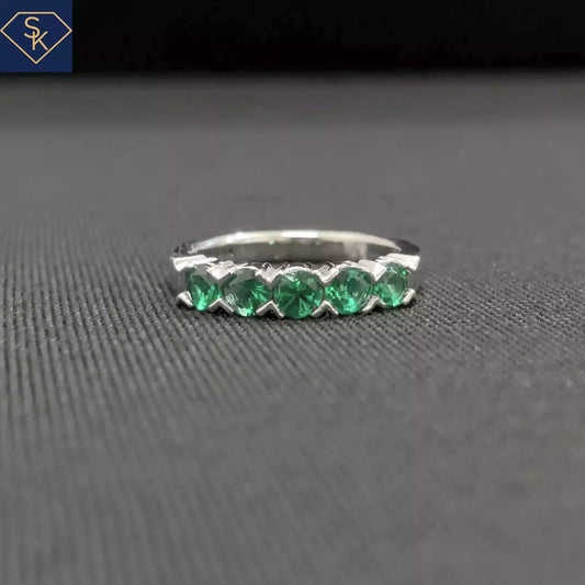 Lab Emerald Band