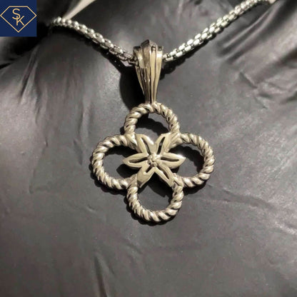 Clover with rope design pendant - SK Custom Jewelry