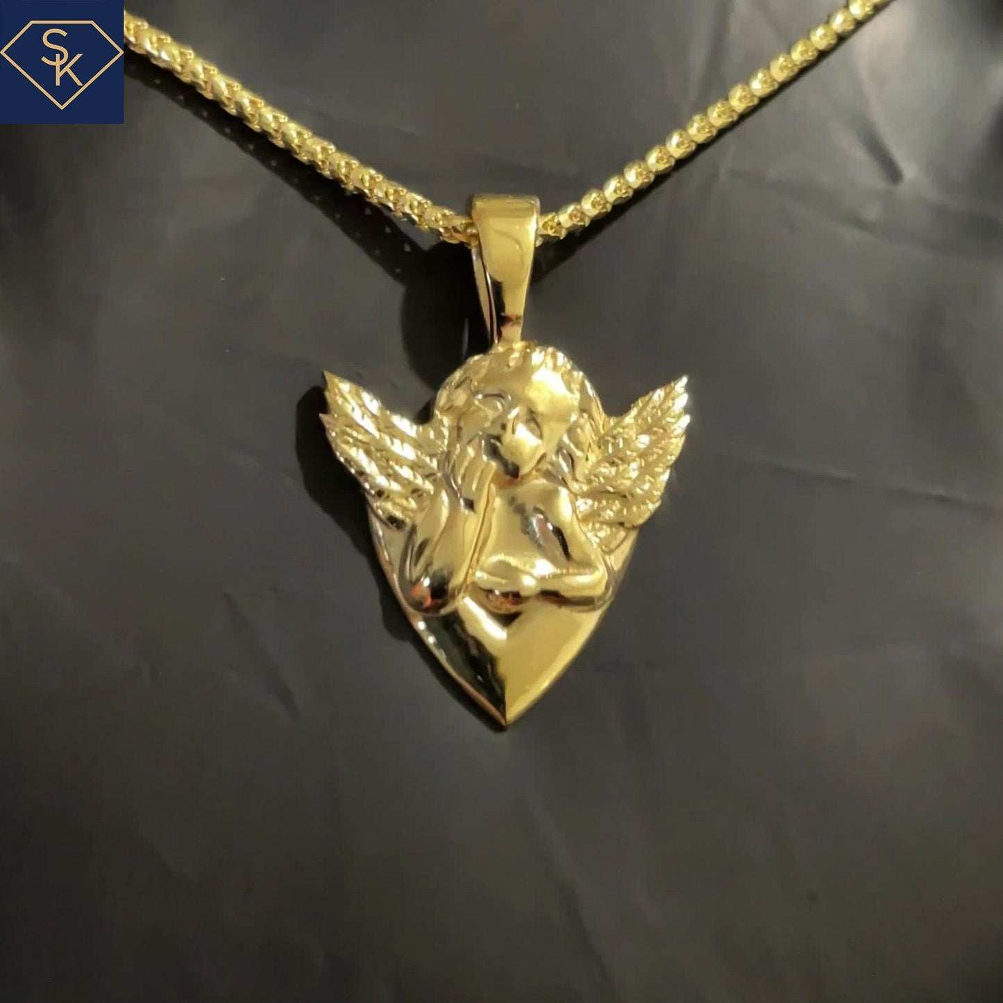 14K Yellow Gold Cherub Heart Pendant