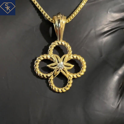 14K Gold Clover Diamond with Rope Design Pendant 14K Yellow Gold