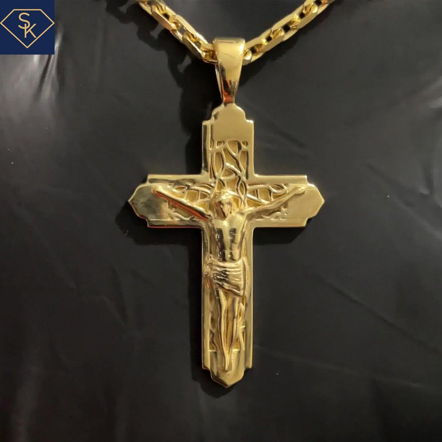 14K Solid Yellow Gold Crucifix Pendant with Vine Textures