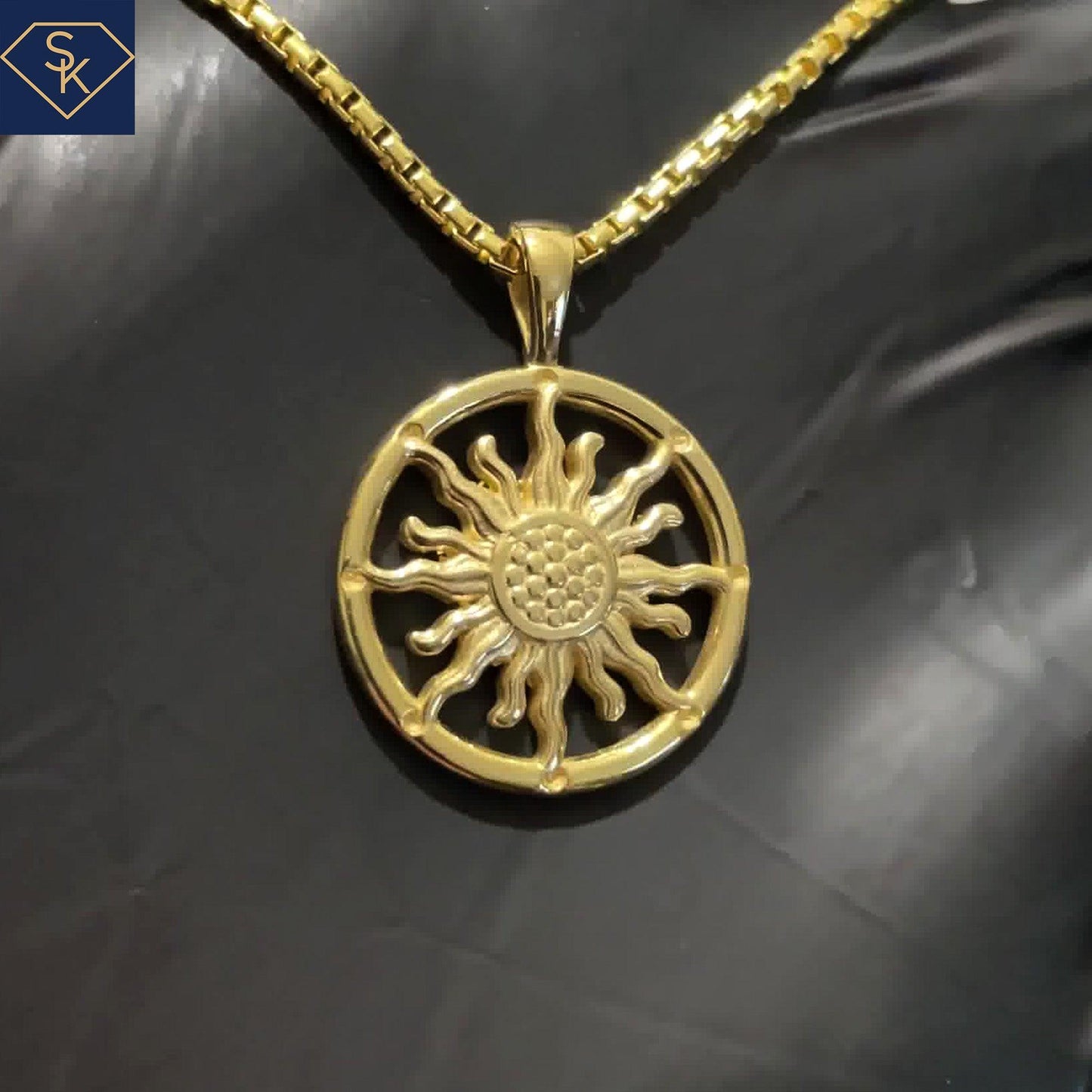 14K Solid Yellow Gold Sparkling Compass Pendant with Bead Textures