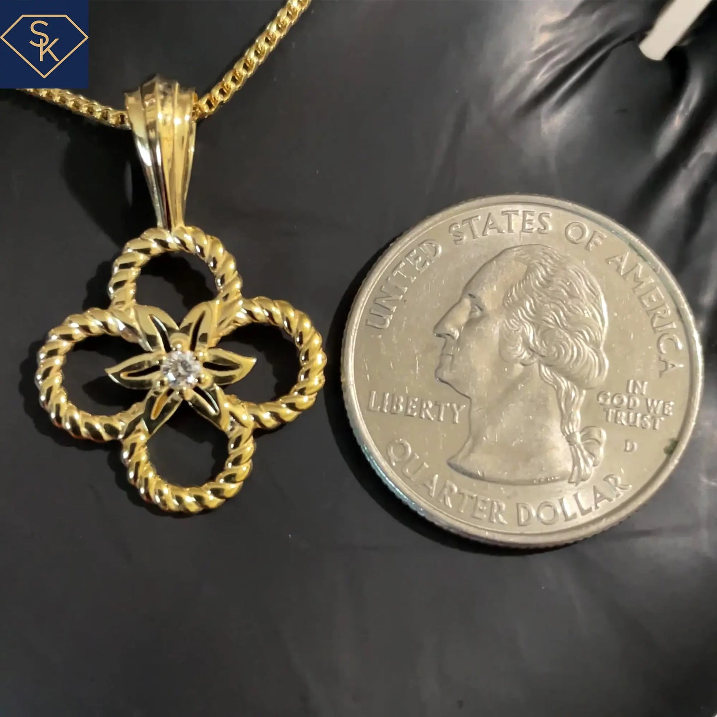 Clover Diamond with Rope Design Pendant