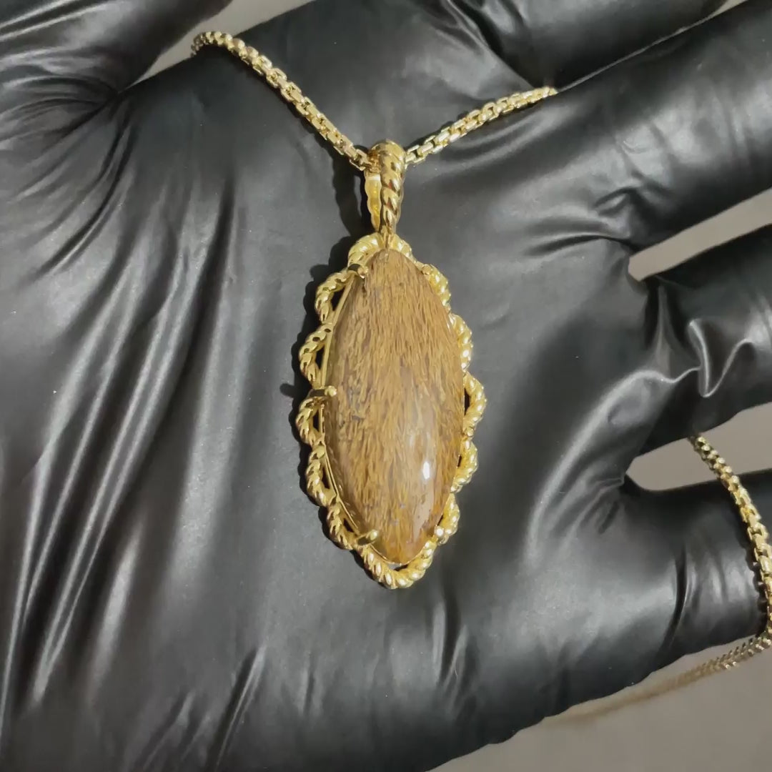 Sagenite Agate Pendant – Elegant Rope-Inspired Design