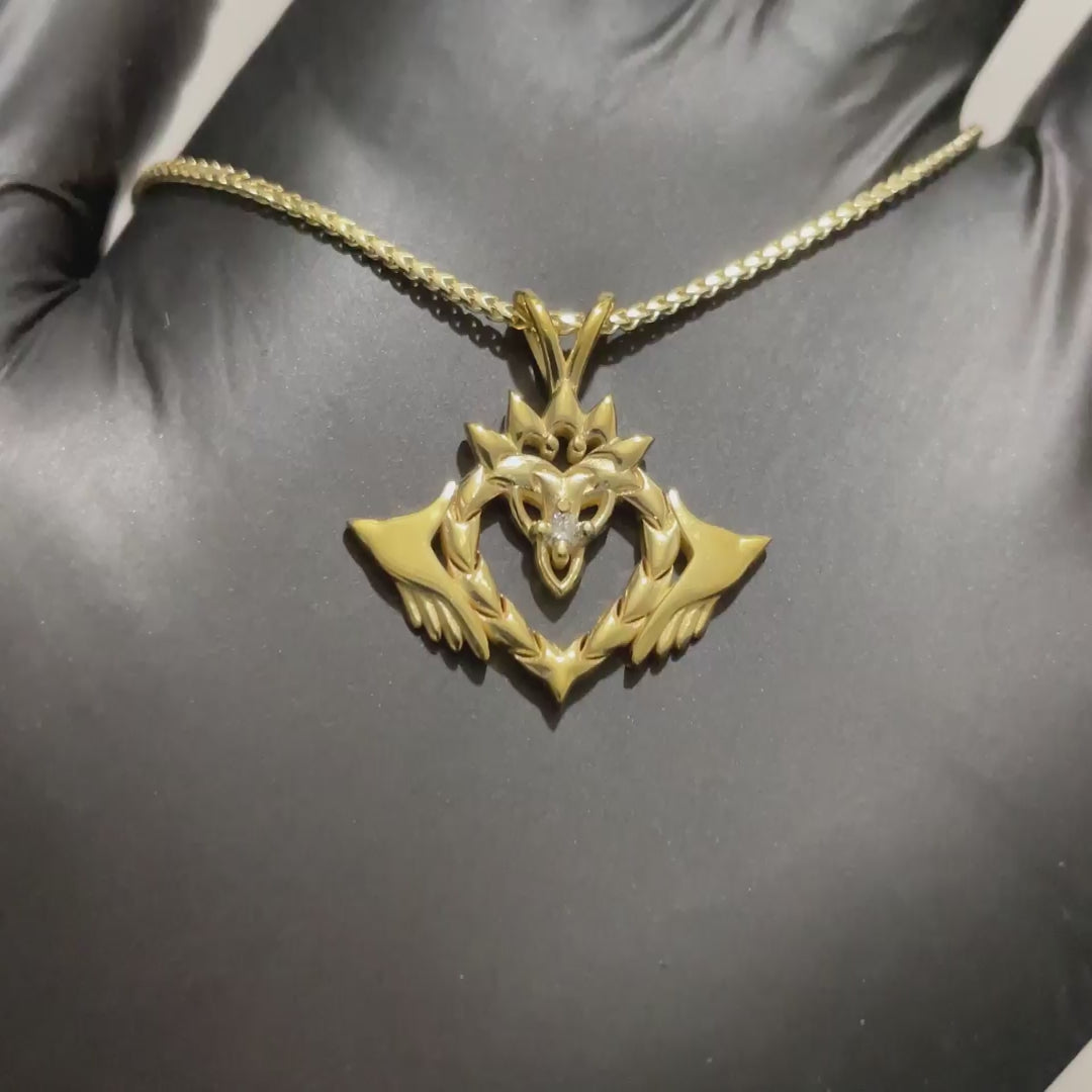 Claddagh Charm Pendant